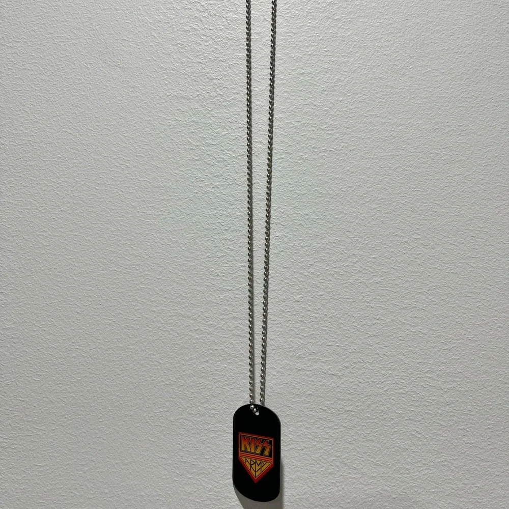 New no bag KISS Army Necklace Dog Tag‎ Pendant Black Vintage Kiss Memorabi